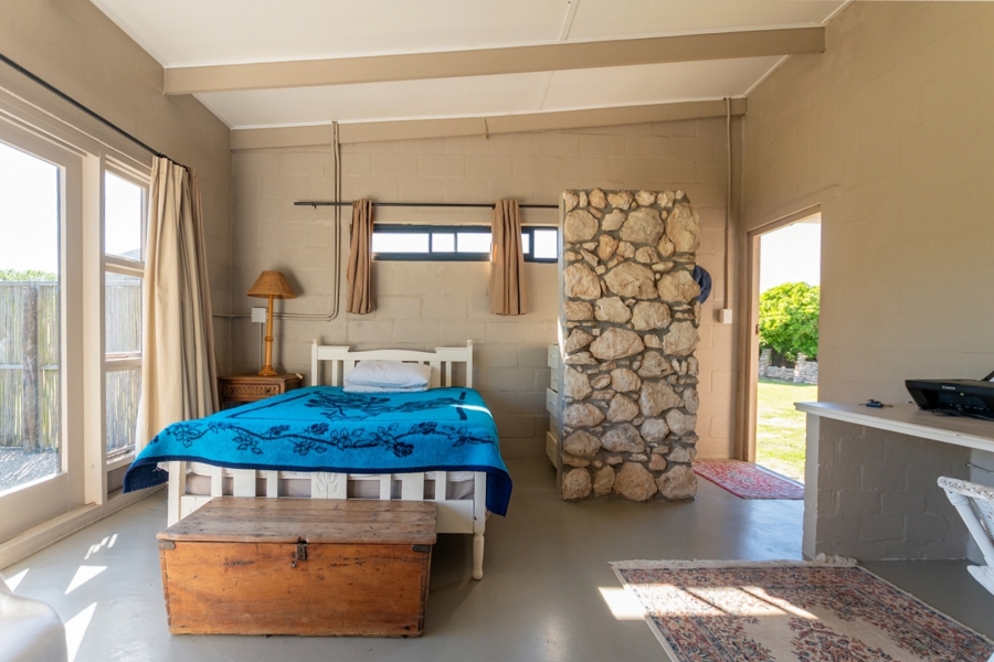 5 Bedroom Property for Sale in Trekoskraal Western Cape